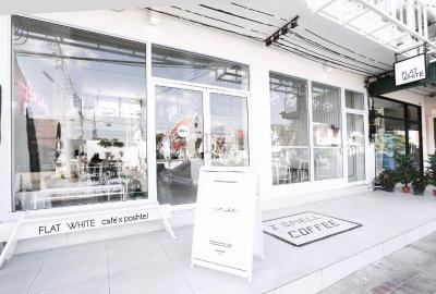 Flat White Cafe X Poshtel