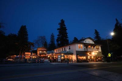 Calistoga Inn Restaurant And Brewery