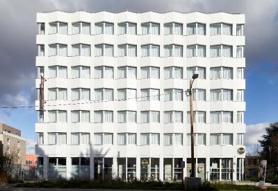 B&B HOTEL Massy Gare TGV