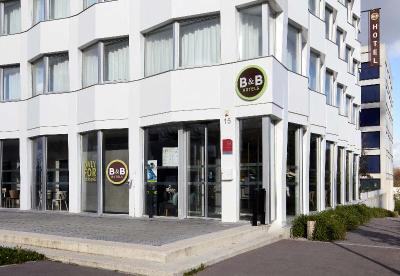 B&B HOTEL Massy Gare TGV