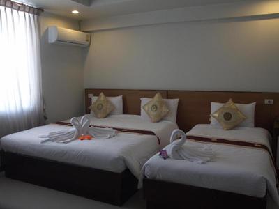 Century Grand Hotel