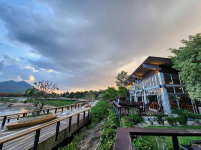 Chiang Khan Hill Resort