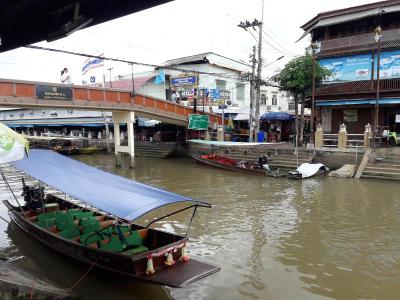 Phenwaree Amphawa Resort by ZUZU