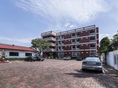 Good Houses Apartment