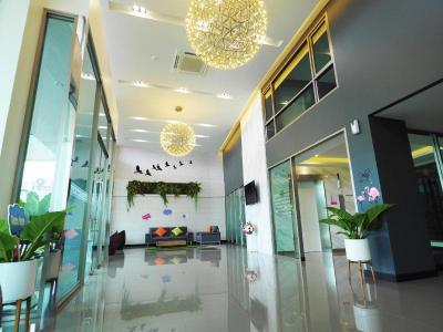Clover Hotel Hatyai