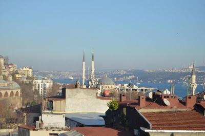 Unver Galata Apart