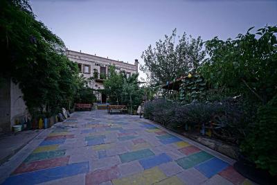 Maron Stone House