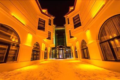 Kars-i Sirin Hotel