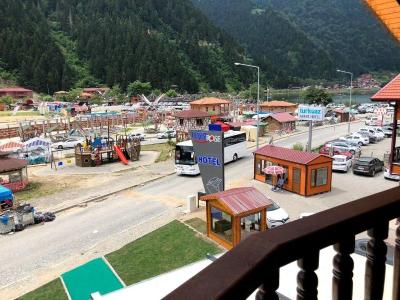 Hayat Rose Hotel