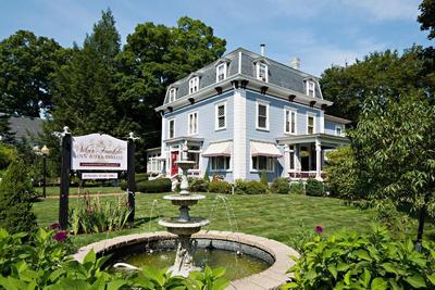 The Silver Fountain Inn