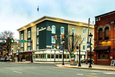 The Penn Stroud Hotel Ascend Collection