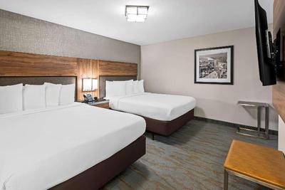 The Penn Stroud Hotel Ascend Collection