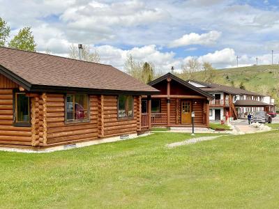 Beartooth Hideaway Inn And Cabins