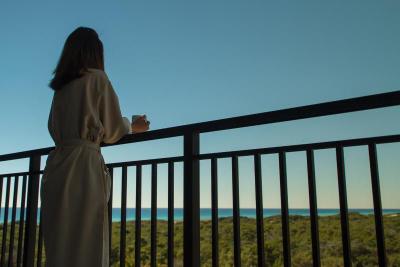 The Henderson, a Salamander Beach & Spa Resort