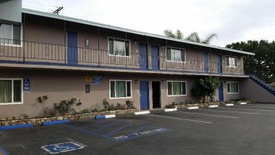 Del Aire Inn