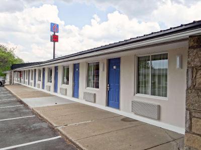 Motel 6 Erie, PA