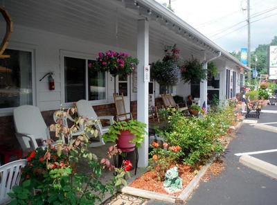 Laurel Park Inn