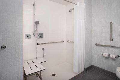 Hampton Inn & Suites Lexington Columbia
