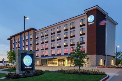 Tru by Hilton Frisco Dallas