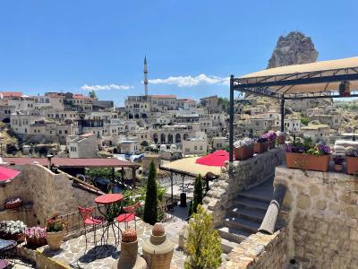 Hezen Cave Hotel