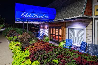 Old Harbor Inn
