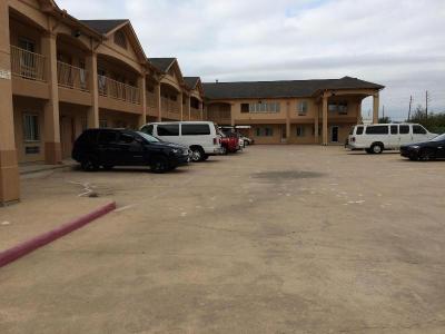 Executive Inn & Suites