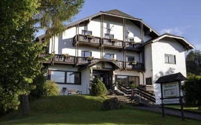 Waldhotel