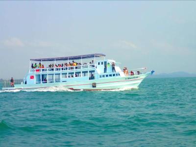 Baan Klang Aow Beach Resort
