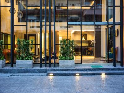 Aim House Bangkok Hotel