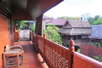 Tiptopthai House by ZUZU