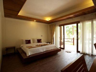 Sichon Cabana Beach Resort