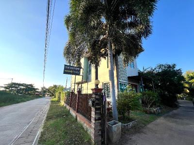 Saithong Resort by ZUZU