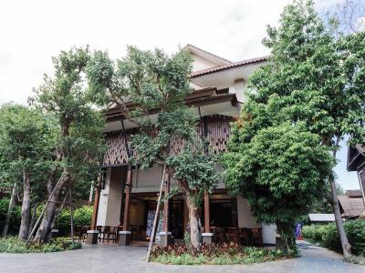 Lima Lanna Hotel