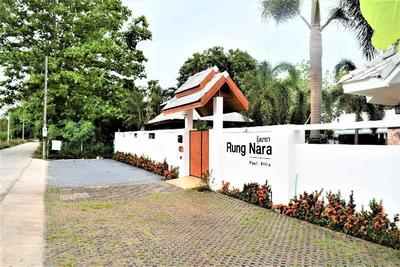 Rungnara Pool Villa