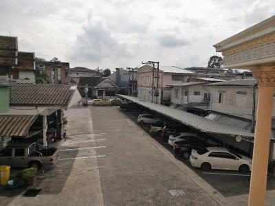 Phadaeng Hotel