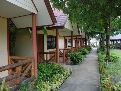 Phi Phi Rimlay Cottage
