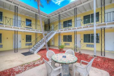 Key Largo Inn, a smoke-free property