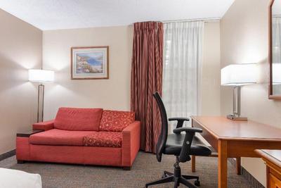 LeBossier Hotel & Event Center