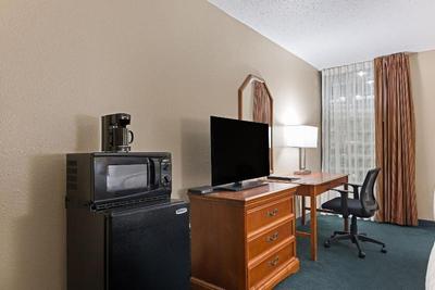 LeBossier Hotel & Event Center