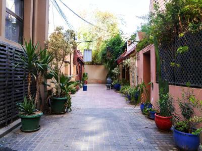 Riad Douirtna