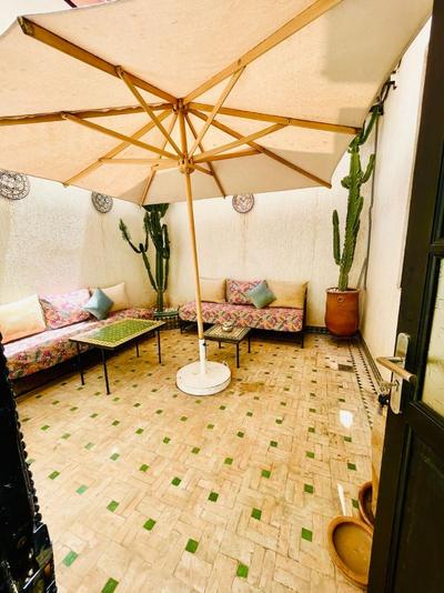 Riad Douirtna