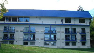 Oyster Bay Inn & Suites
