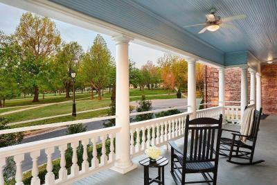 Inn At Carnall Hall