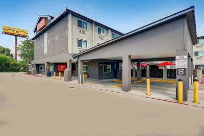 Orangewood Inn & Suites Midtown