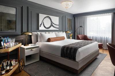 The Drake Oak Brook, Autograph Collection