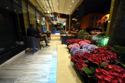 Golden Deluxe Hotel