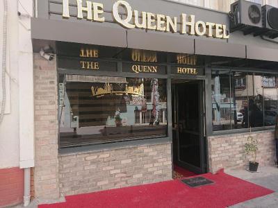 The Queen Hotel