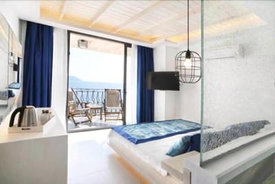 Nur Beach Hotel