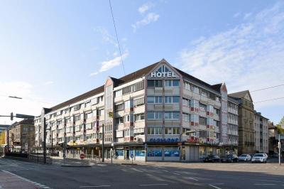 Ga Stehaus Am Karlstor