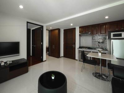 Silom Lofts Hotel